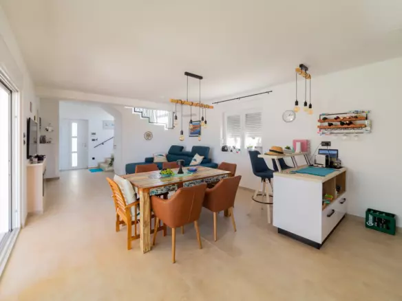 3-bedroom Villa In Vrsi, Croatia (141 M²)