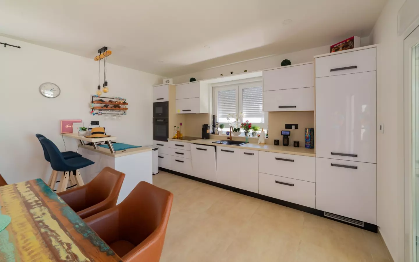 3-bedroom Villa In Vrsi, Croatia (141 M²)