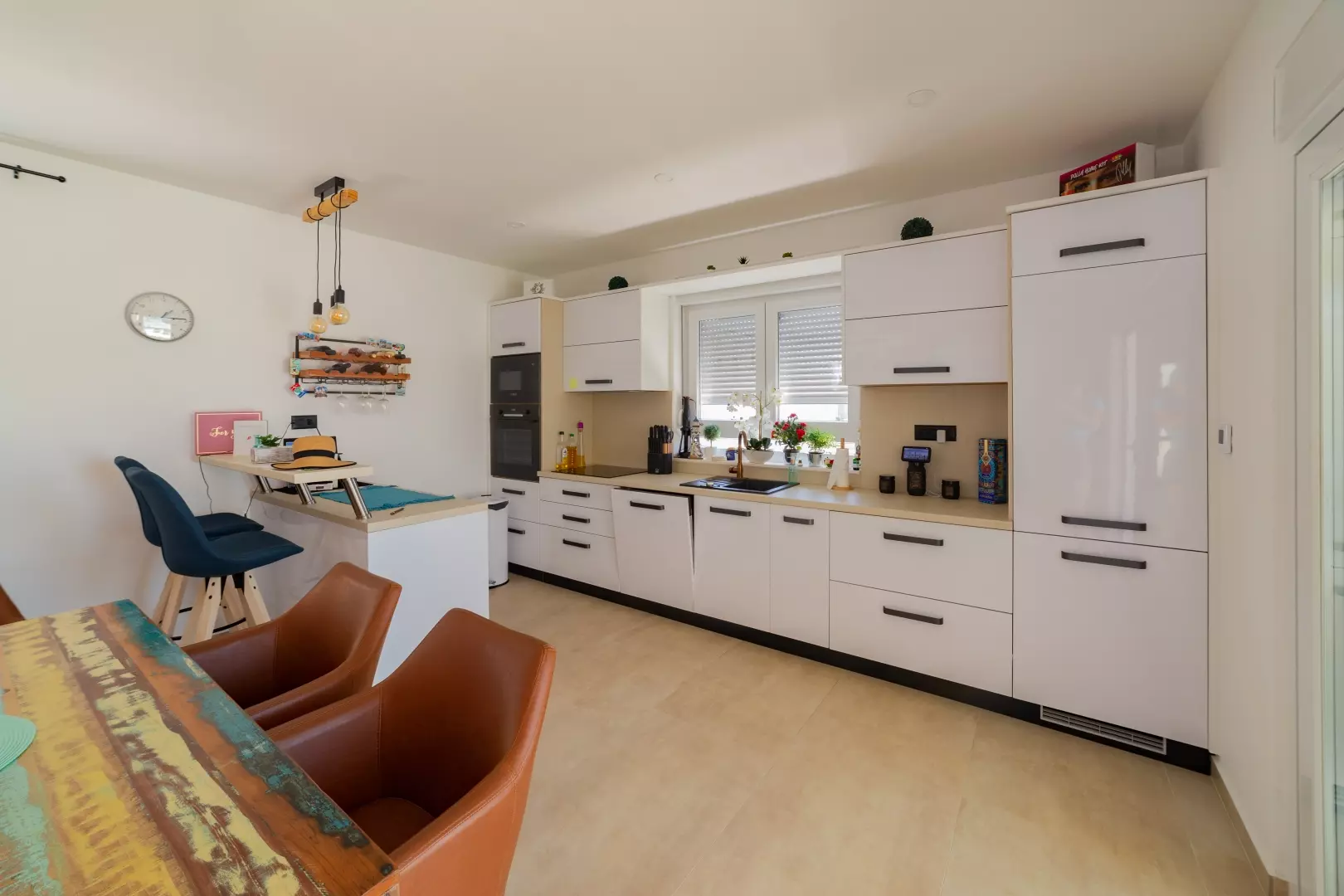 3-bedroom Villa In Vrsi, Croatia (141 M²)