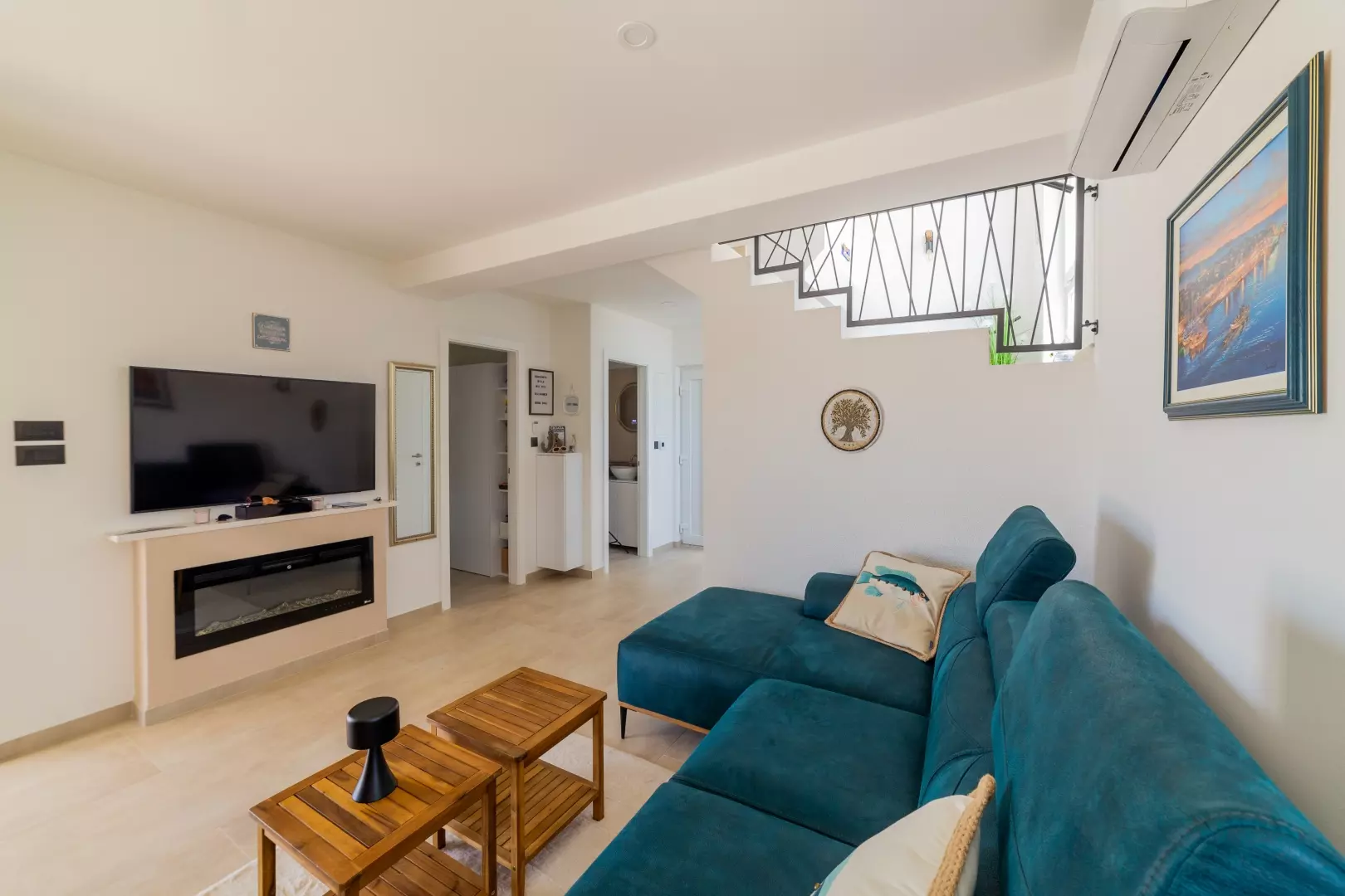 3-bedroom Villa In Vrsi, Croatia (141 M²)