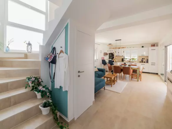 3-bedroom Villa In Vrsi, Croatia (141 M²)
