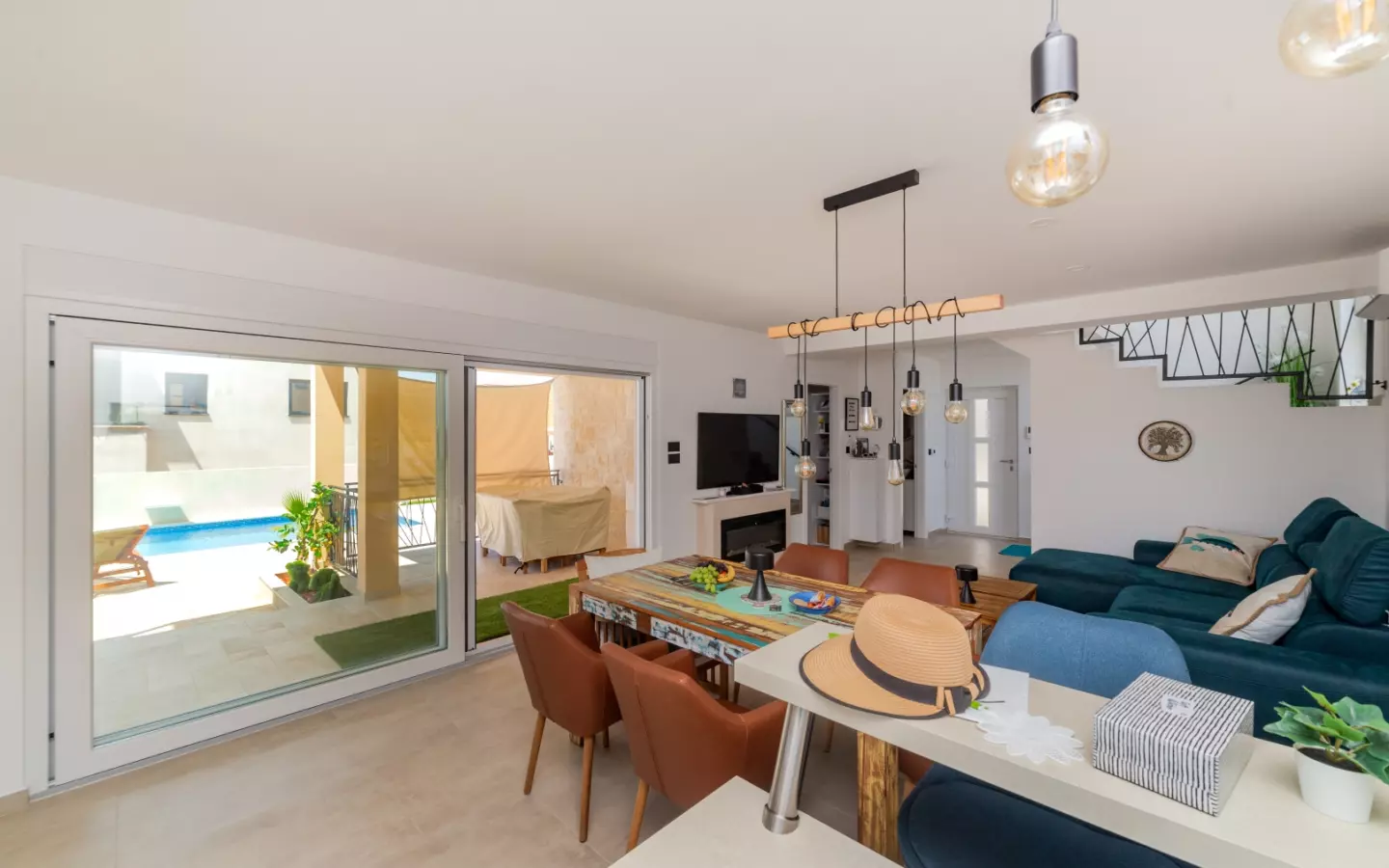 3-bedroom Villa In Vrsi, Croatia (141 M²)