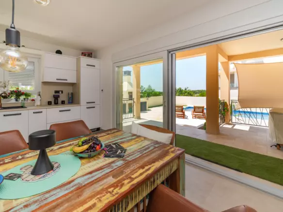 3-bedroom Villa In Vrsi, Croatia (141 M²)