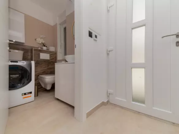 3-bedroom Villa In Vrsi, Croatia (141 M²)