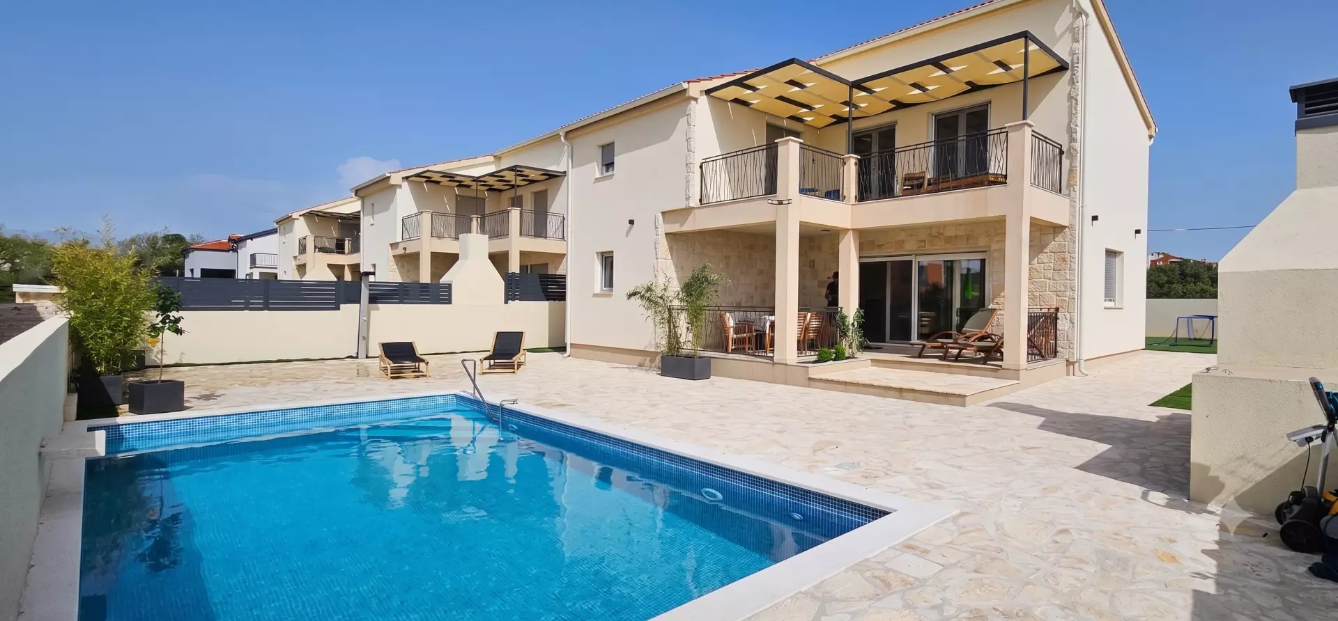 3-bedroom Villa In Vrsi, Croatia (141 M²)