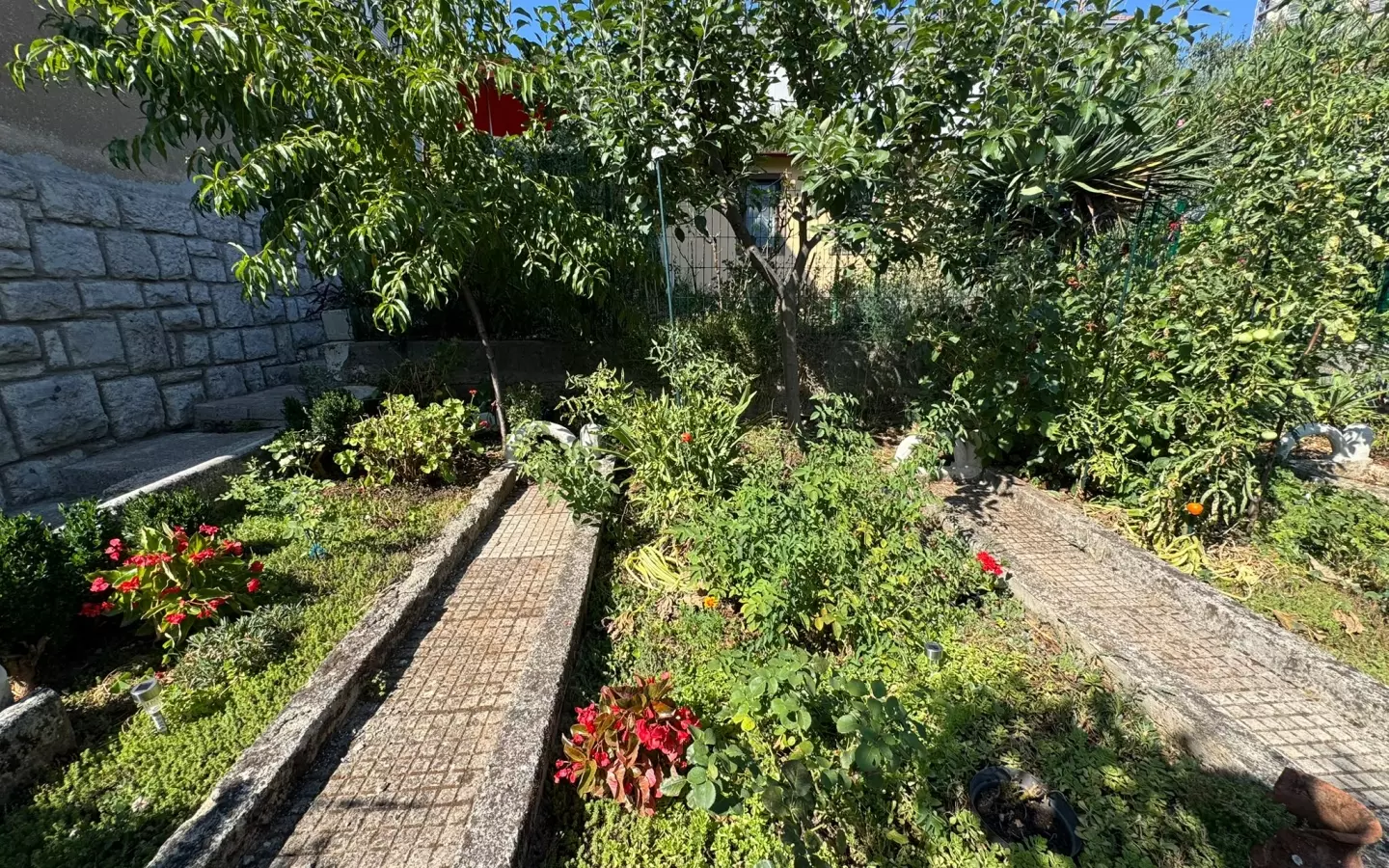 2-bedroom Apartment In Turnić, Croatia (60 M²)