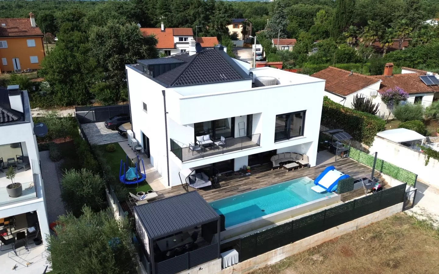 4-bedroom Villa In Kosinožići, Croatia (245 M²)