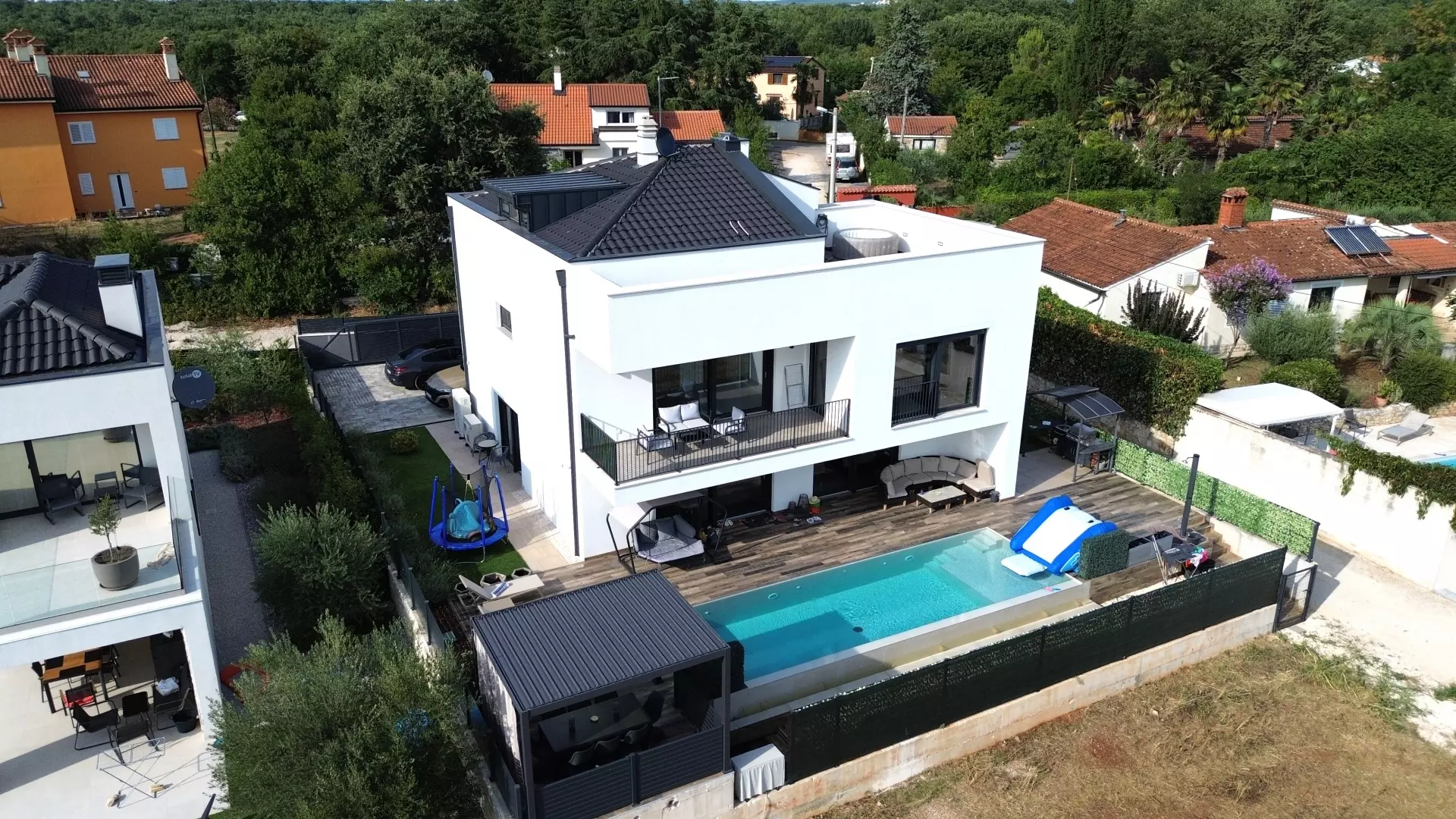 original_1785501722_dji_fly_20260723_173812_674_1784821128557_photo_optimized-b71fae 4-bedroom Villa In Kosinožići, Croatia (245 M²)