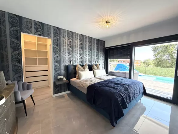 4-bedroom Villa In Kosinožići, Croatia (245 M²)