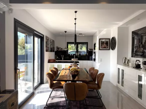 4-bedroom Villa In Kosinožići, Croatia (245 M²)