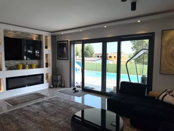 4-bedroom Villa In Kosinožići, Croatia (245 M²)