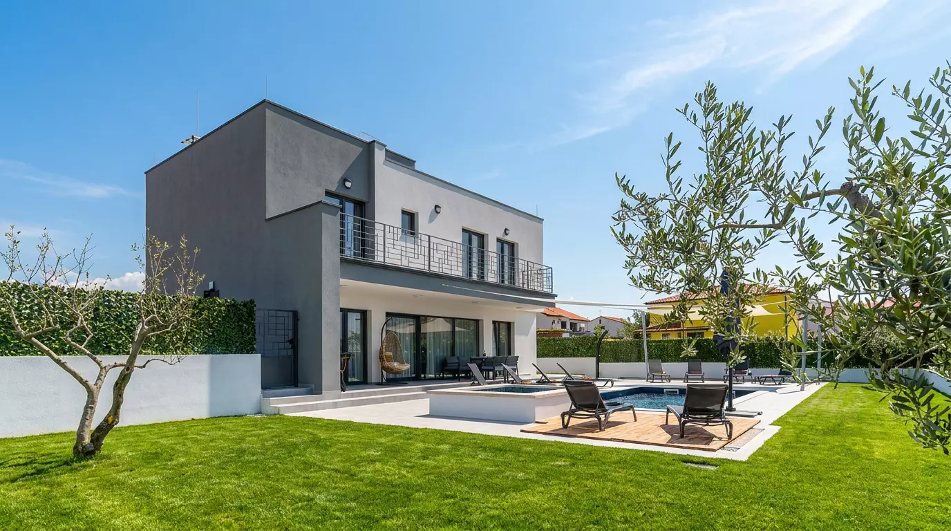 4-bedroom Villa In Poreč, Croatia (204 M²)
