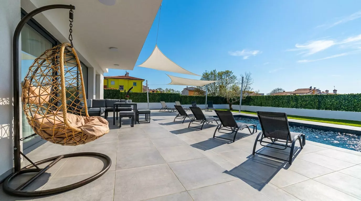 4-bedroom Villa In Poreč, Croatia (204 M²)
