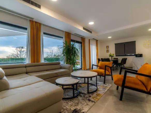 4-bedroom Villa In Poreč, Croatia (204 M²)