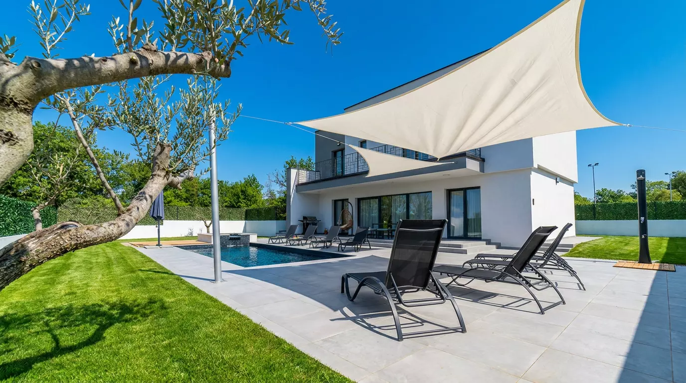4-bedroom Villa In Poreč, Croatia (204 M²)