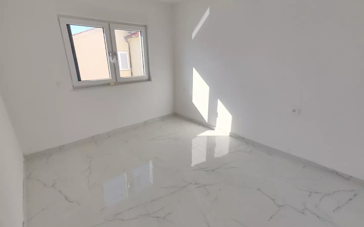 2-bedroom Apartment In Privlaka, Croatia (80 M²)