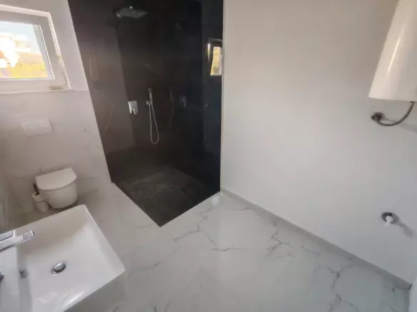 2-bedroom Apartment In Privlaka, Croatia (82 M²)