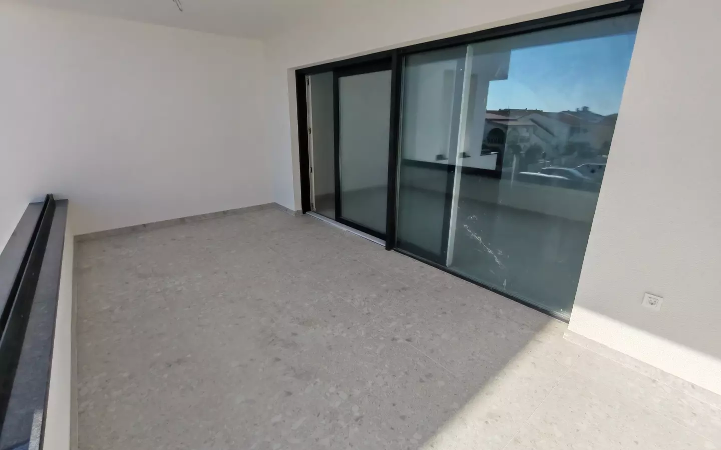 2-bedroom Apartment In Privlaka, Croatia (82 M²)