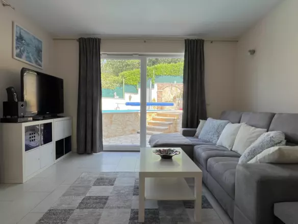 5-bedroom Villa In Poreč, Croatia (180 M²)