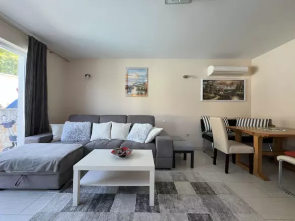 5-bedroom Villa In Poreč, Croatia (180 M²)
