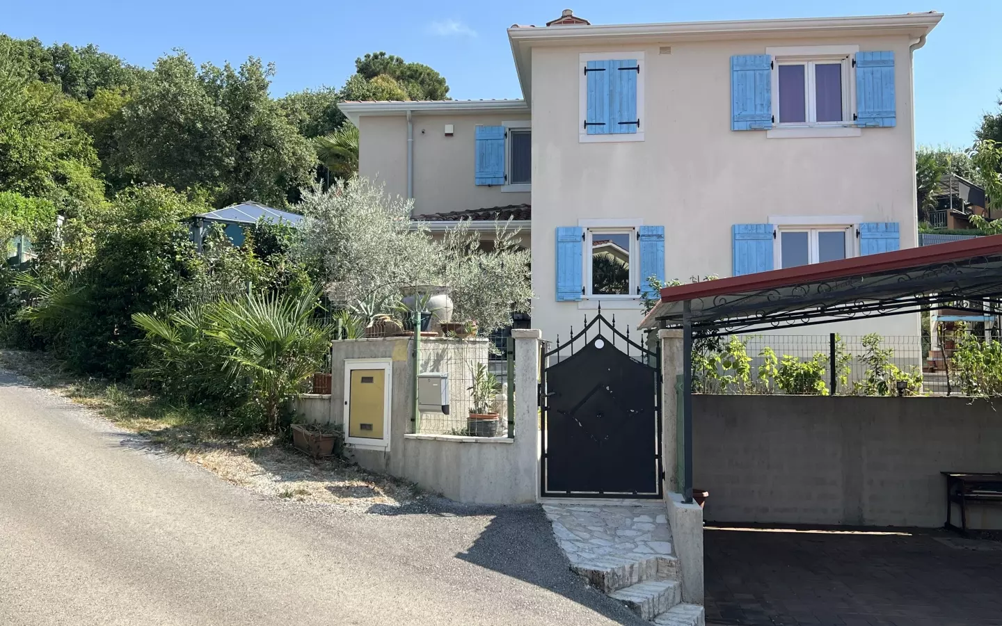 5-bedroom Villa In Poreč, Croatia (180 M²)