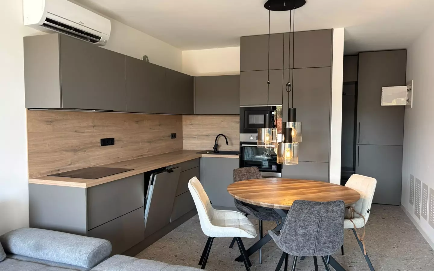 2-bedroom Apartment In Banjole, Croatia (625 M²)