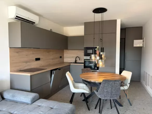2-bedroom Apartment In Banjole, Croatia (625 M²)