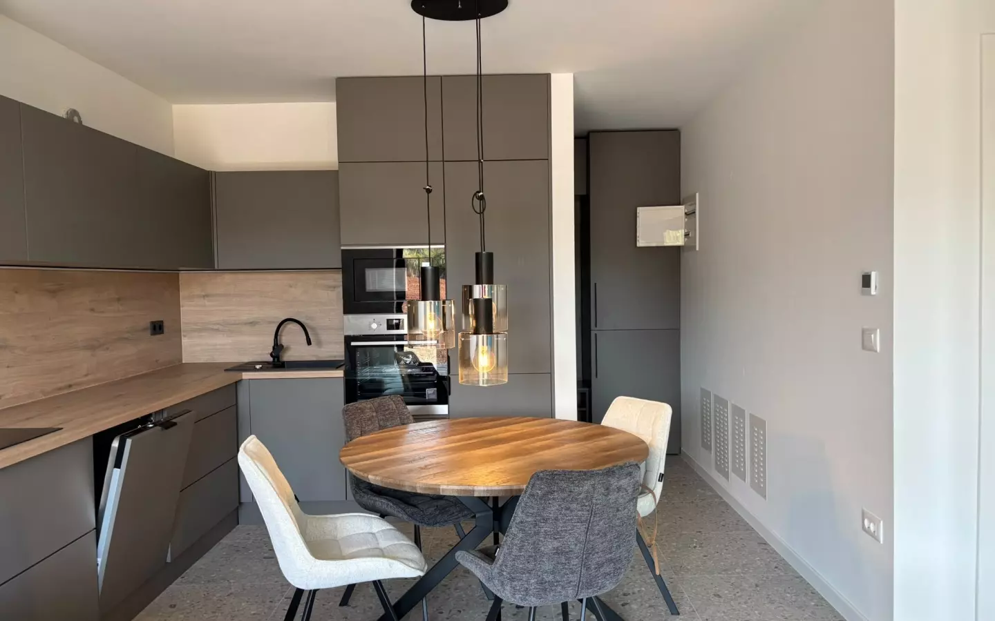 2-bedroom Apartment In Banjole, Croatia (625 M²)