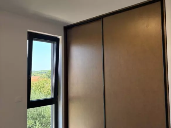2-bedroom Apartment In Banjole, Croatia (625 M²)