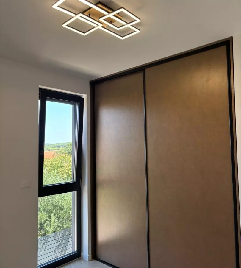 2-bedroom Apartment In Banjole, Croatia (625 M²)