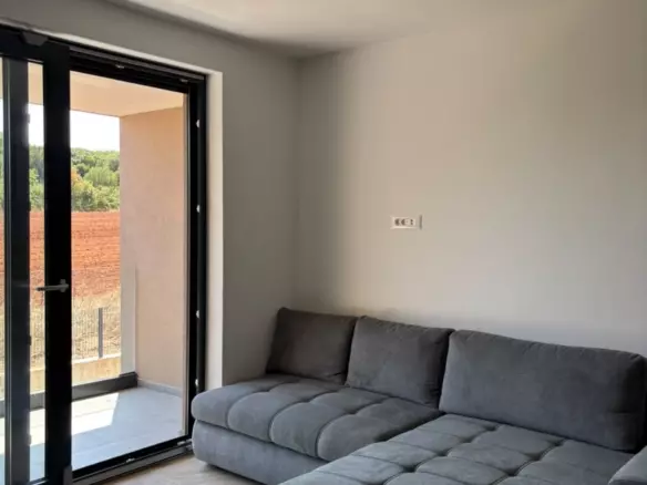 2-bedroom Apartment In Banjole, Croatia (625 M²)