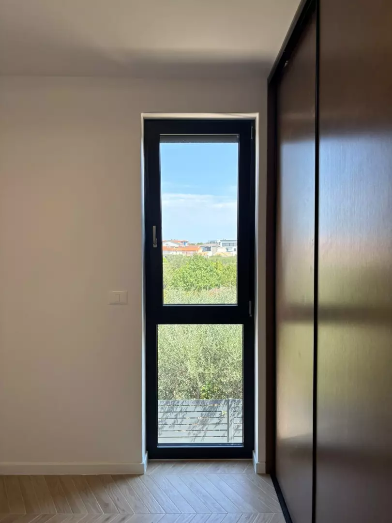 2-bedroom Apartment In Banjole, Croatia (625 M²)