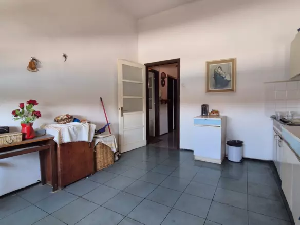 3-bedroom Apartment In Branimirova Obala, Croatia (136 M²)