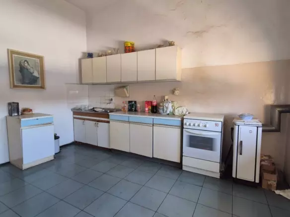 3-bedroom Apartment In Branimirova Obala, Croatia (136 M²)