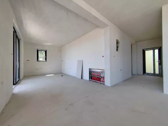 3-bedroom Apartment In Ika, Croatia (17.648 M²)