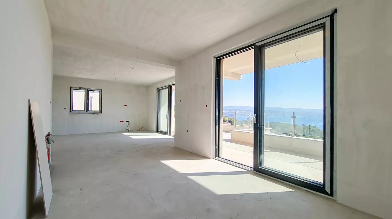 3-bedroom Apartment In Ika, Croatia (17.648 M²)