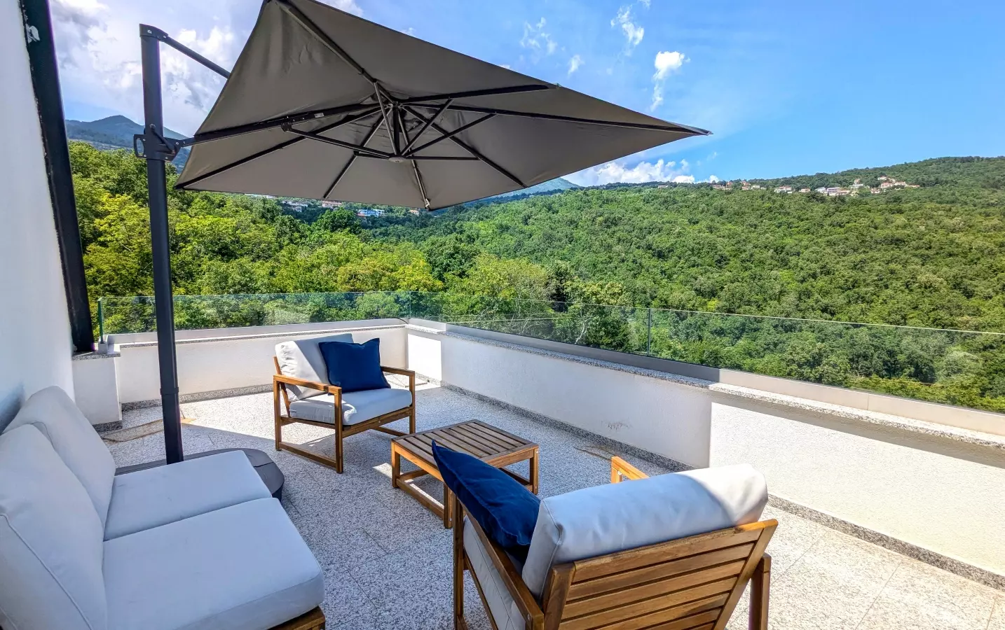 1-bedroom Apartment In Ičići, Croatia (92 M²)