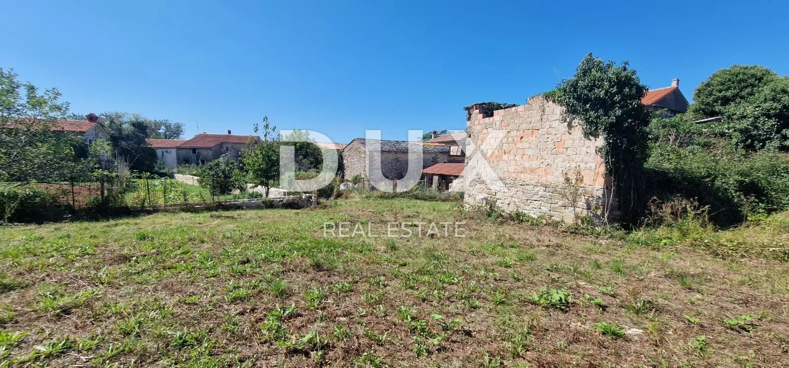 original_1787148384_1694421494_whatsapp-image-2023-09-11-at-09-8e7714 Land In Oprtalj, Croatia (6.046 M²)