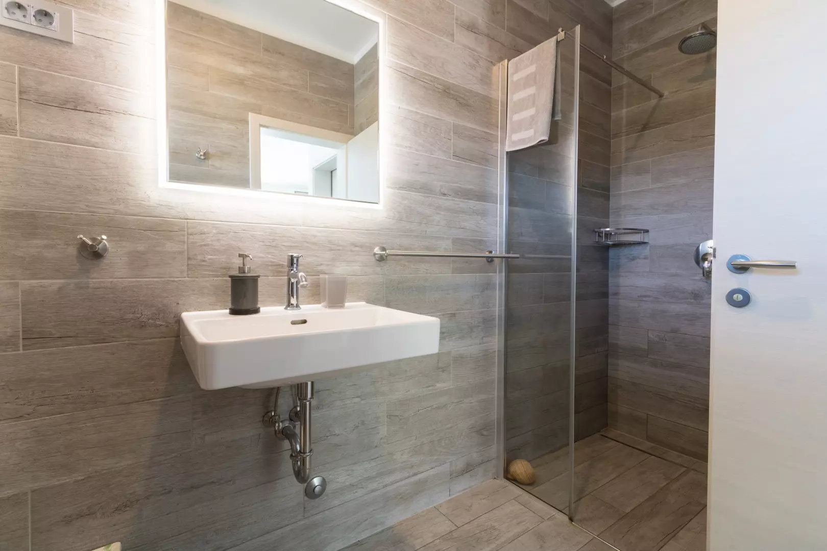 2-bedroom Detached House In Murter, Croatia (148 M²)