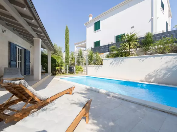 2-bedroom Detached House In Murter, Croatia (148 M²)