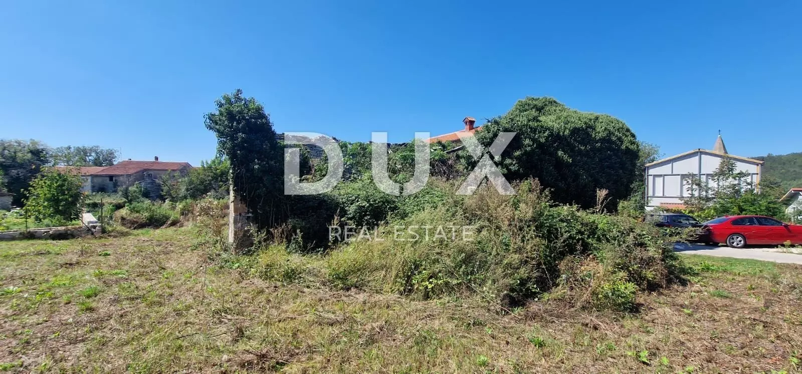 Land In Oprtalj, Croatia (1.042 M²)