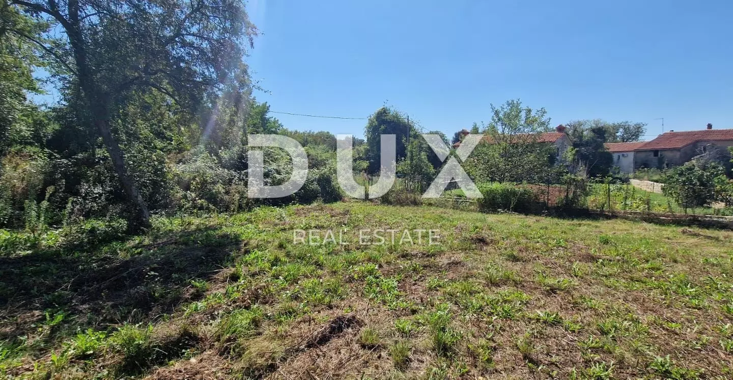 Land In Oprtalj, Croatia (1.662 M²)