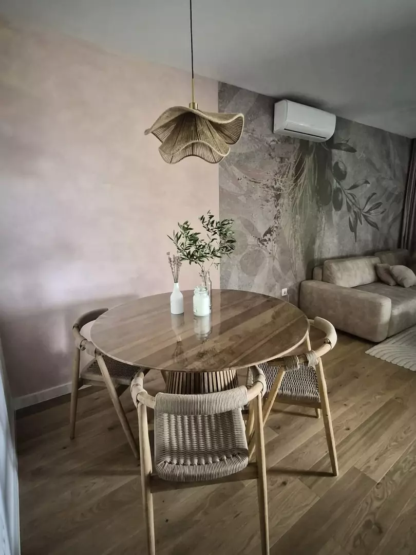 original_1787224882_moderno-uredena-blagovaonica-s-okruglim-stolo-50f3e2 2-bedroom Apartment In Žaborić, Croatia (7.458 M²)
