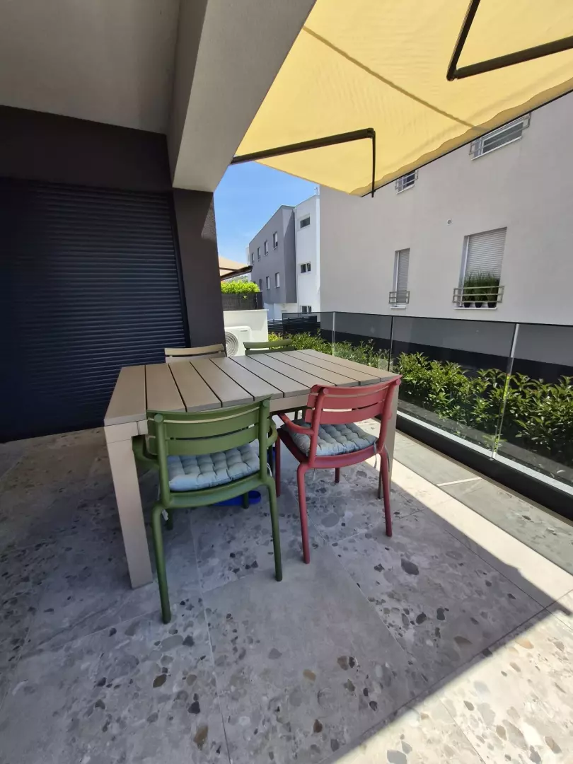 original_1787224886_natkrivena-terasa-sa-stolom-i-stolicama-923baa 2-bedroom Apartment In Žaborić, Croatia (7.458 M²)