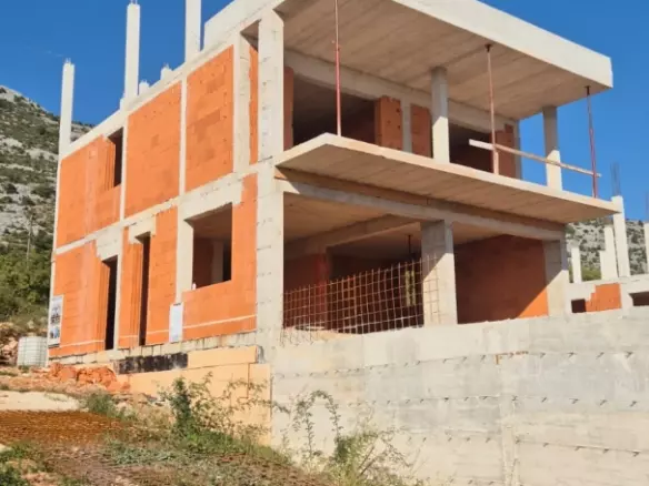 4-bedroom Detached House In Starigrad, Croatia (280 M²)