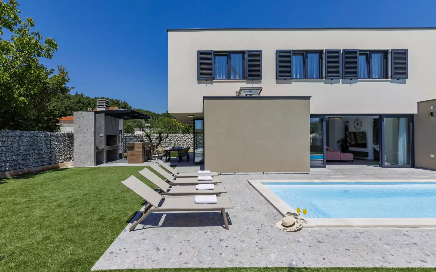 4-bedroom Detached House In Loborika, Croatia (242 M²)