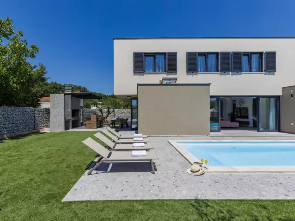 4-bedroom Detached House In Loborika, Croatia (242 M²)