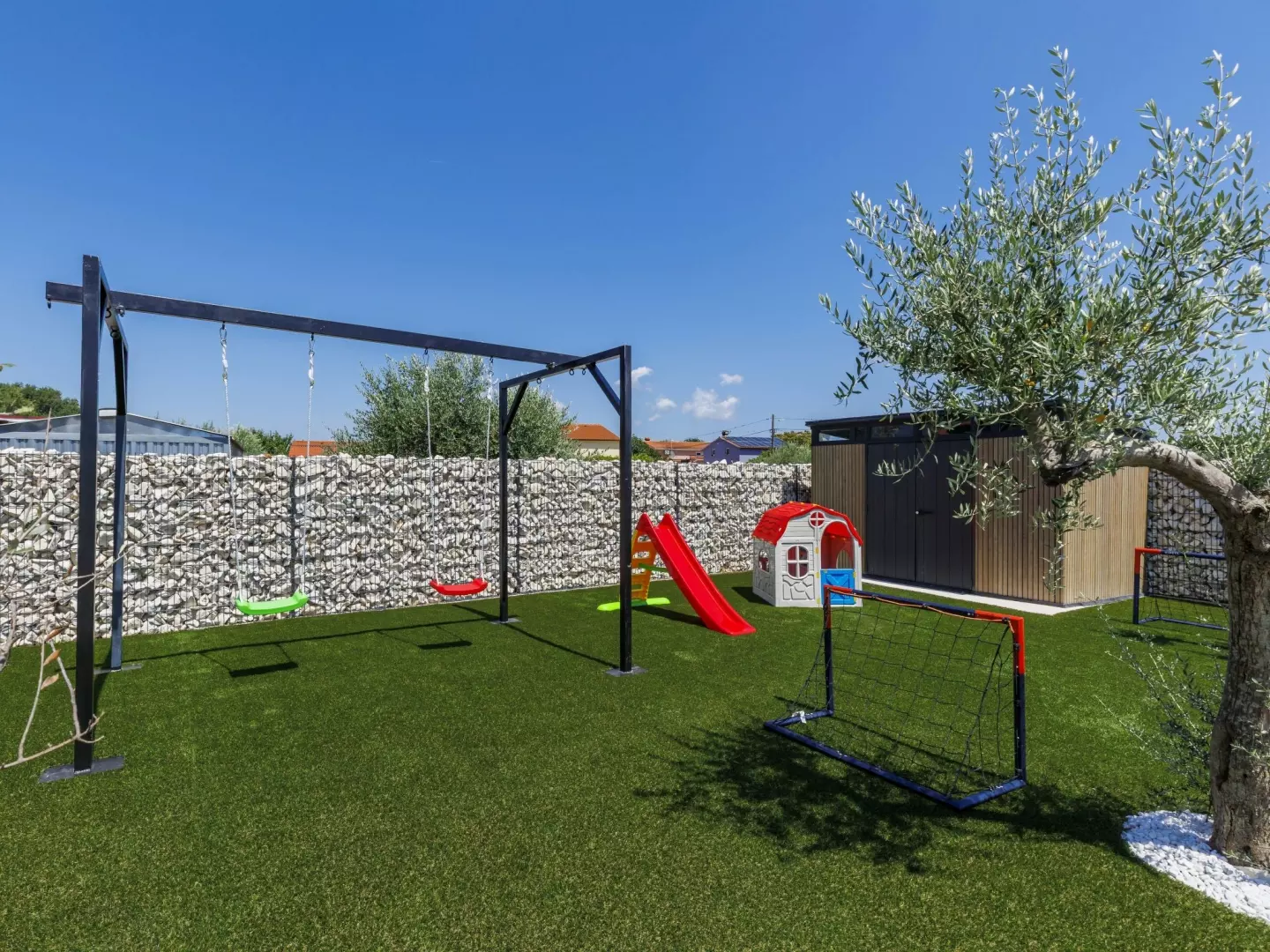 4-bedroom Detached House In Loborika, Croatia (242 M²)