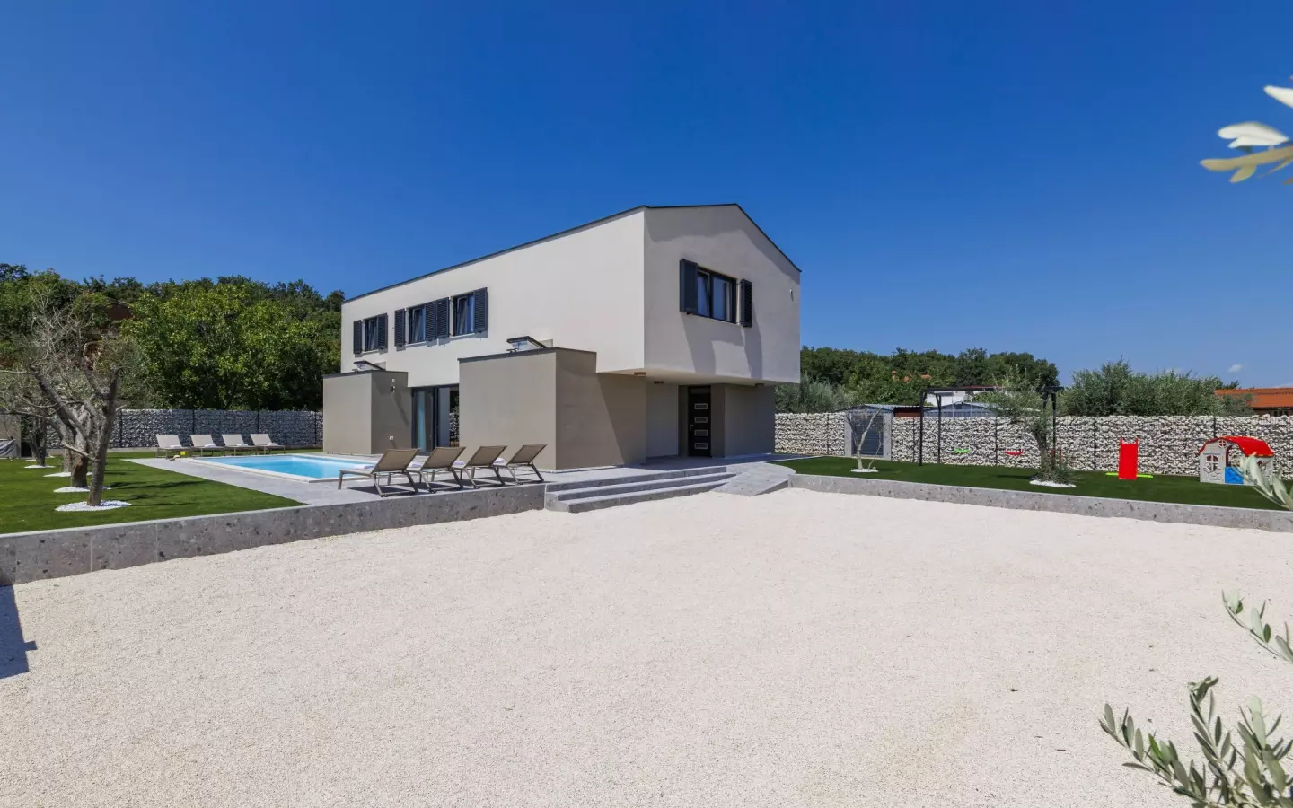 4-bedroom Detached House In Loborika, Croatia (242 M²)