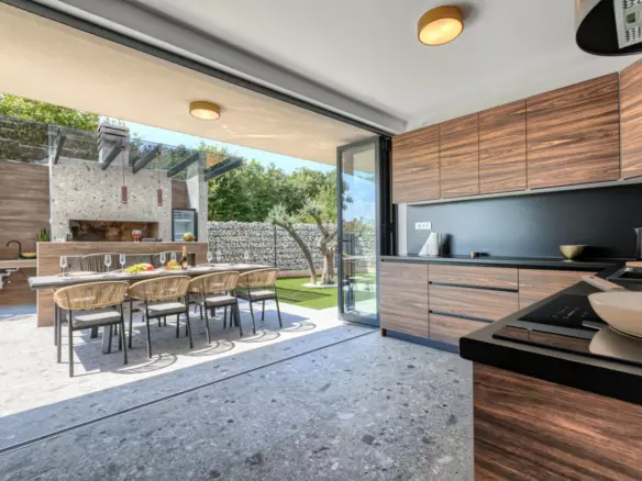 4-bedroom Detached House In Loborika, Croatia (242 M²)